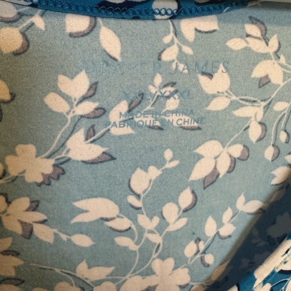 SALE 3/$15 Sleeveless Nightgown from Draper James with blue and white flowers - Picture 4 of 4